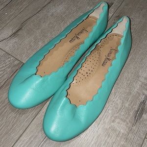 Neiman Marcus Leather ballet flats size 6.5